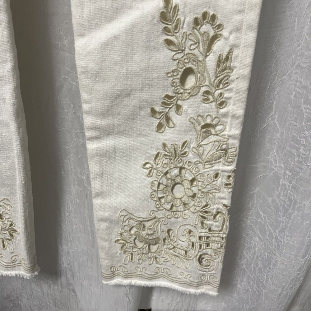We the Free Womens Cutwork High Rise Cigarette Jeans White size 26 - Picture 3 of 10